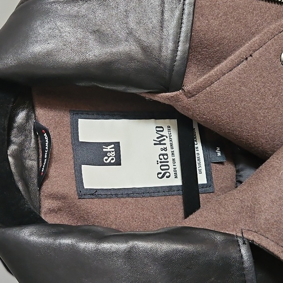 Soïa & Kyo - Elegant Brown Wool and Black Leather Detail Women's Coat - Size Med - Picture 2 of 6